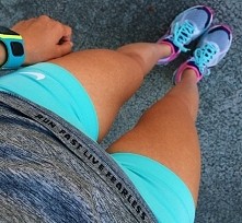 Hej dziewczyny, potrzebuje waszej pomocy i wsparcia. 
Od ponad roku próbuje schudnąć ale brak mi motywacji i wsparcia, nie mam nikogo kto by mnie zrozumiał w tym jak ciężko jest...