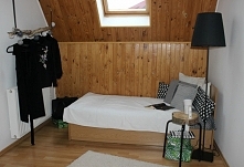 Drewniany, naturalny stolik nocny i wieszak na ubrania z gałęzi - instrukcje krok po kroku już na blogu :)