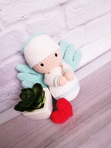 Szydełkowy aniołek