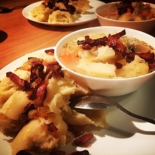 kwaśnica z prażuchami