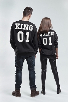 Nie masz pomysłu na walentynki? A może komplet tych samych bluz dla niej i dla niego? : ) Wygląda bardzo efektownie! A po resztę inspiracji na prezent zapraszamy na fb i insta @...