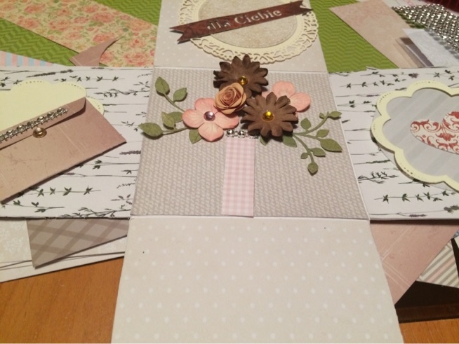 exploding box urodzinowy