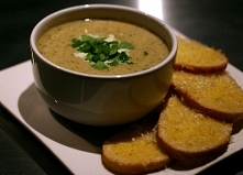 Zupa kminkowa, prosta, rozgrzewająca i syta.

Po przepis klikamy w fotkę :)