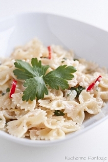 Makaron w śmietanowym sosie z chilli