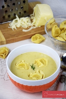 Krem serowy z tortellini :)