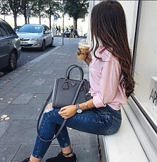 ładnemu we wszystkim ładnie