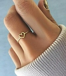 piekny pierscionek ♡