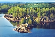 Geopark Łuk Mużakowa (woj. lubuskie)- transgraniczny geopark Polski i Niemiec, wpisany na Listę Światowego Dziedzictwa UNESCO