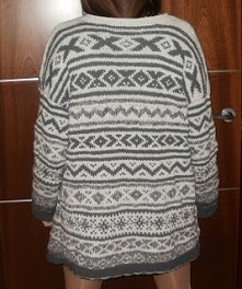 na drutach z resztek włóczek długi kardigan na drutach