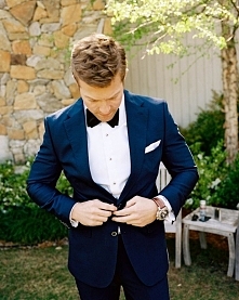 Portal Weselnapolska_pl
Garnitury ślubne, inspiracje i pomysły.