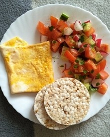 dzisiejsze śniadanie: omlet...