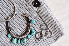 Moja ulubiona biżuteria ♥ Szczególnie bransoletka, którą ciągle noszę :)
bransoletka z kamieniami - PARFOIS
okrągła bransoletka - PULL&BEAR
pierścionki - PARFOIS