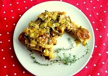 Kurczak w porach z tymiankiem. Przepis w komentarzu.