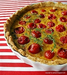 tarta z pomidorami, porem i tymiankiem