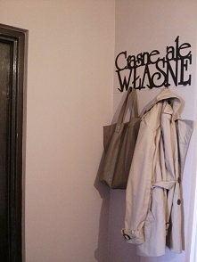 Ciasne ale własne - wieszak na ubrania art-steel.pl