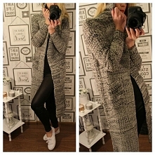 Idealny na wiosnę skandynawski sweterek o ponadczasowym kroju od pativip