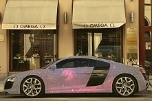 Szybkie, śliczne samochody to to co kocham.