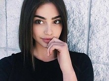 Kristen Hancher

IG: @kristenhancher