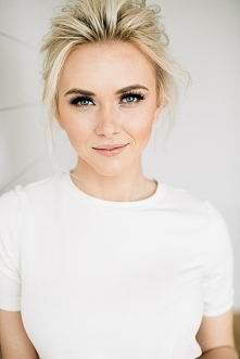 Portal Weselnapolska.
Makijaż ślubny, inspiracje i pomysły.