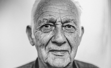 Celnik poprosił starego Ame...