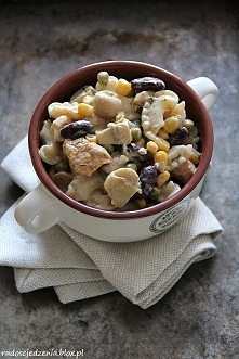 Sałatka z makaronem, kurcza...