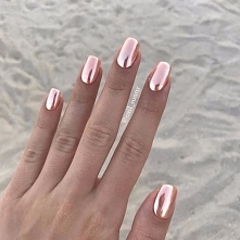 Portal Weselnapolska.
Paznokcie ślubne, inspiracje i pomysły.