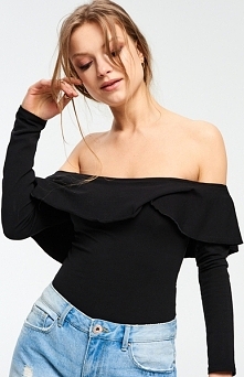 Jaki CHOKER do takiej bluzk...