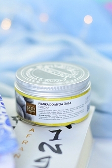 Pianka pod prysznic od Organique kompletnie mnie zaskoczyła! Co może być wyjątkowego w kosmetyku pod prysznic? Sprawdźcie na moim blogu :)