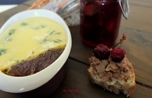 Pasztet pieczony z wątróbek drobiowych