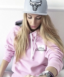 Prowokatorka !

Mega wygodn...