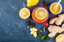 Na Święta, gdzie ogrom smakołyków i ciężkich potraw wspomóż swoje trawienie octem jabłkowym ! 

Stosuj na pół godziny przed posiłkiem maksymalnie 3 razy dziennie lub po posiłku....