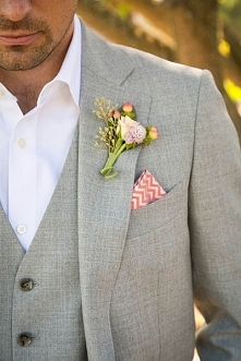 Portal Weselnapolska.
Garnitury ślubne, inspiracje i pomysły.