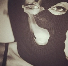 Chcę z tobą napaść na bank ...