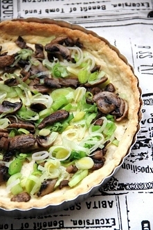 Quiche porowo-grzybowy z fetą