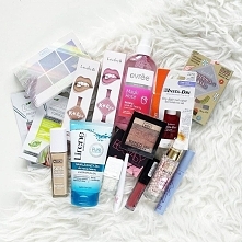 Moje zakupy z Rossmanna,które zrobiłam na promocji 49/55. Udało mi się załapać niemal na wszystkie kosmetyki, które mnie interesowały. A wy brałyście udział? Co fajnego kupiłyśc...