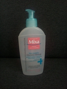 Wg mnie to przeciętny płyn micelarny:
Na plus:
- nie podrażnia oczu
- ma lekki zapach

Na minus:
- tak jak jest napisane na butelce: lekko zmywa makijaż nie
- nie daje rady w pr...