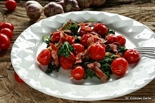Jarmuż z pomidorkami