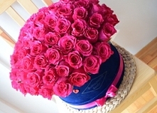 Bukieciarnia Szafir - kwiaty w pudełku. Mobilna kwiaciarnia Warszawa i okolice. Stworzymy idealny bukiet na DZIEŃ MATKI.
ZAPRASZAMY