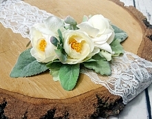 Ślubny grzebyk do włosów w odcieniu kremowym, z dużą ilością zielonych listków!

Do kupienia w ślubnym sklepie internetowym Madame Allure.