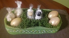 Wielkanocna dekoracja baranki. Rzeżucha.