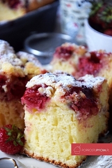 Ciasto jogurtowe z truskawk...