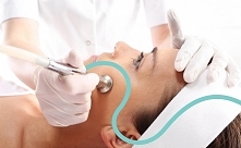 Masz problem z łojotokiem, zaskórnikami i rozszerzonymi porami? Poszukujesz skutecznych sposobów na rozjaśnienie skóry, usunięcie przebarwień i spłycenie zmarszczek? W takim raz...