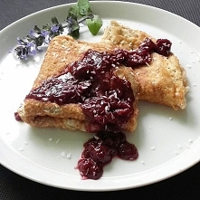 Pyszne naleśniki z mąki kokosowej! Przepis na moim nowym blogu :) ketoreva.blogspot.com