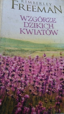 TAJEMNICE RODZINNE, ZAKAZANA MIŁOŚĆ, I DWIE KOBIETY POŚRÓD ZIELONYCH ŁĄK TASMANII 