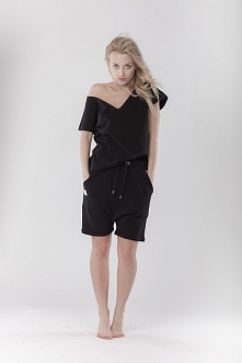 One-T-Piece black
