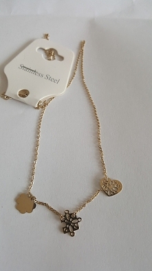 Łańcuszek ze stali chirurgicznej w kolorze złotym z możliwością regulacji długości 30zł. W razie pytań proszę pisać katowitz@onet.eu