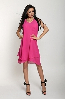 Piękna, szyfonowa sukienka dostępna w wielu kolorach :)
BE-ME.PL