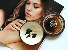 Masło do ciała kokosowe Body Shop

Jego fankami są Victoria Beckham i Elle MacPherson. Niesamowicie nawilża i natłuszcza skórę, super pachnie. Świetnie sprawdza się zimą.

The B...