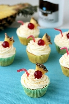 Babeczki pina colada