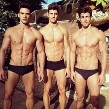 Podobają się? :) Po porady w sprawie odchudzania itp. zapraszam na moją stronę, wystarczy kliknąć w zdjęcie.